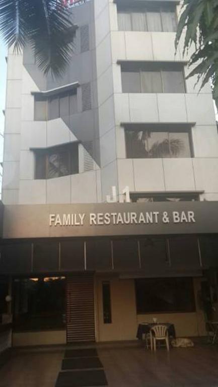 Hotel Jalaja Heritage Thána Kültér fotó